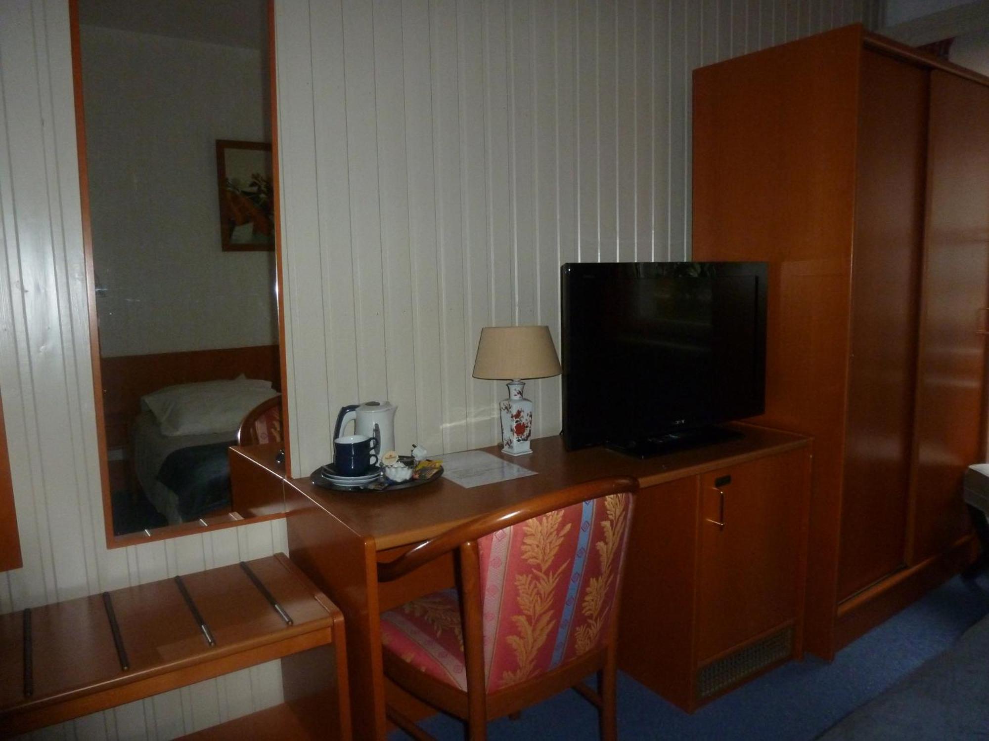 Hotel 'T Hert Genk Luaran gambar